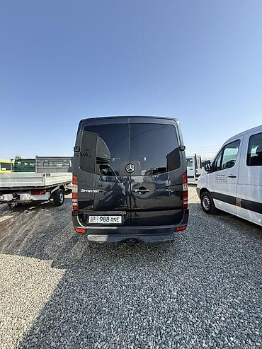 грузопассажирские: Mercedes-Benz Sprinter (короткая база, грузопассажирский версия) - — 5