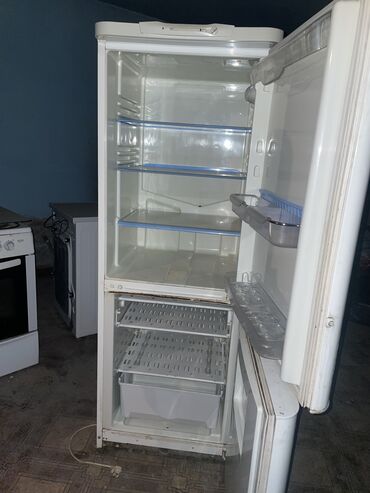 холодильников видов: Холодильник Indesit, Side-By-Side (двухдверный)
