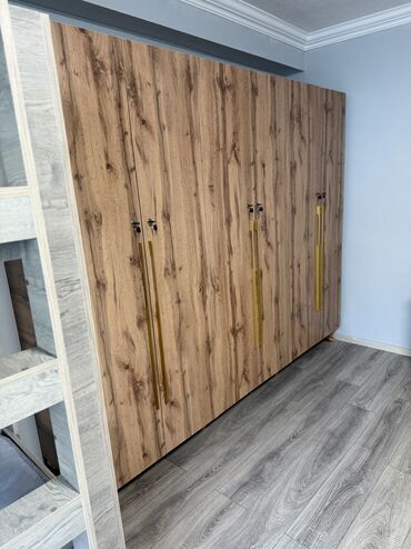 Uzunmüddətli kirayə mənzillər: GƏNCƏNİN TAM MƏRKƏZİNDƏXan baqinin yaninda-TƏLƏBƏ QİZIARA KİRAYE EV — 15