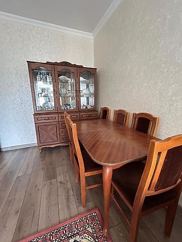 susə stollar: Qonaq otağı üçün, İşlənmiş, Açılmayan, Oval masa, 6 stul — 1