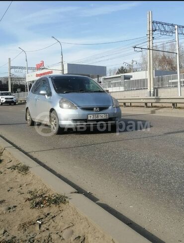 honda fit 2002: Honda Fit: 2001 г., 1.3 л, Автомат, Бензин, Хэтчбэк