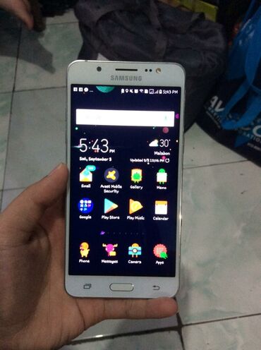 Samsung Galaxy J5 2016, 16 GB, rəng - Ağ