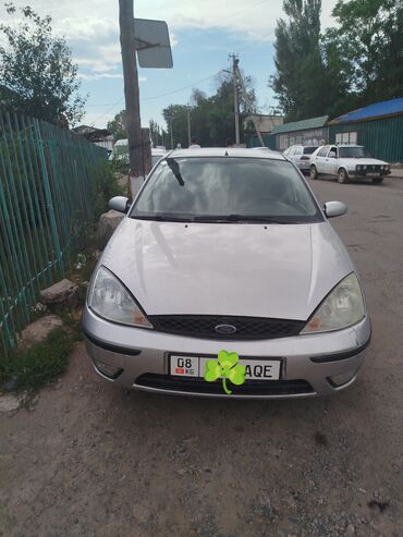 продаю авто аварийный: Ford Focus: 2004 г., 1.6 л, Механика, Бензин, Хэтчбэк