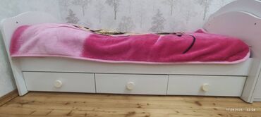 Təknəfərlik uşaq çarpayıları: Oğlan və qız üçün, İşlənmiş, Çarpayı, Matrassız, Siyirməli