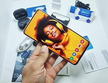 Samsung: Samsung Galaxy A80, Б/у, 256 ГБ, цвет - Белый, 1 SIM, 2 SIM, eSIM — 1