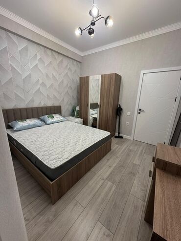 Uzunmüddətli kirayə mənzillər: Mənzilin təsviri: - Şəhər panoramalı, yüksək mərtəbədən gözəl gecə — 12