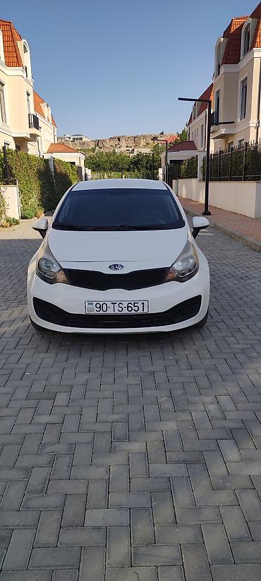 klas 6: Kia Rio: 1.6 l | 2014 il Sedan — 3