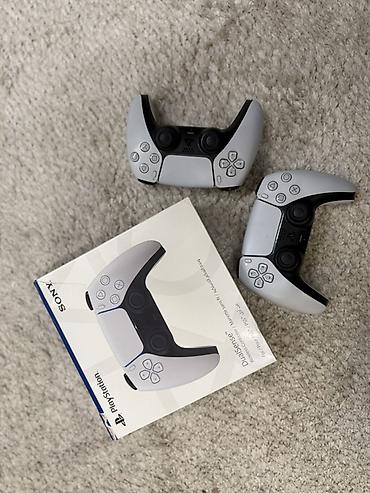 Sony PlayStation: Игровая консоль Sony PlayStation 5 (версия с дисководом) + геймпады — 3