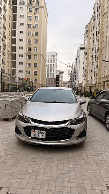Продажа авто: Chevrolet Cruze: 2019 г., 1.4 л, Автомат, Бензин, Хэтчбэк — 3
