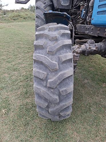saatlıda sadığ traktor: Belarus 892.2 il 2015 motor karopka ideal kotanla birlikdə 14luk 21000 — 2