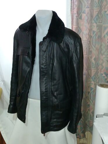 куртка: Куртка 5XL (EU 50), цвет - Черный