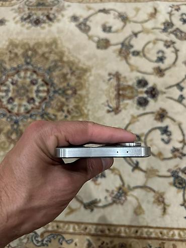 google pixel 6 pro ekran: Smartfon – tam ekranlı dizayn, mərkəzi “punch‑hole” ön kamera kəsiyi - — 8