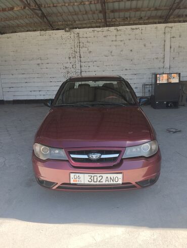 меняю на авто обмен: Daewoo Nexia: 2011 г., 1.5 л, Механика, Бензин, Седан