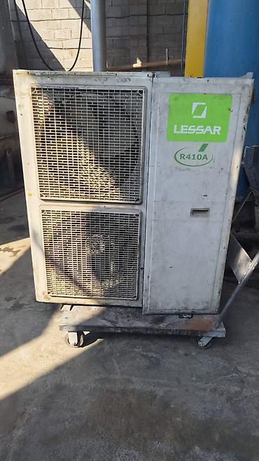 Мини‑чиллер LESSAR LUC-FHAA12CAP - Хладагент: R410A (заправка 3,0 кг)