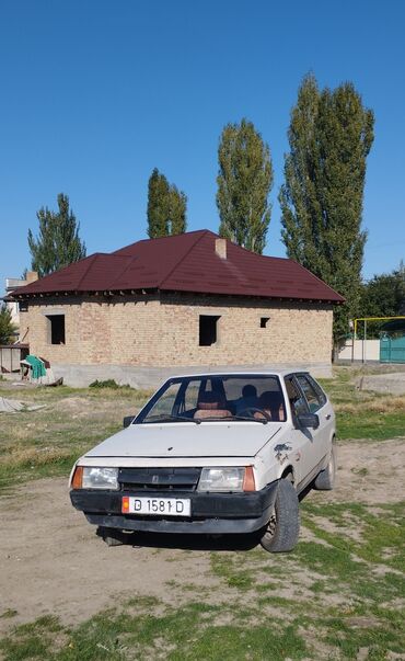 Продажа авто: ВАЗ (ЛАДА) 2109: 1989 г., 1.5 л, Механика, Бензин, Хэтчбэк