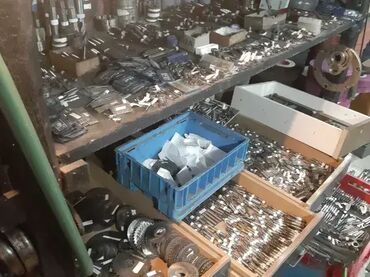 Ostali alati i mašine: Alat iz radionice na prodaju 🏭 Na prodaju alat iz masinske radionice 🔧 — 8