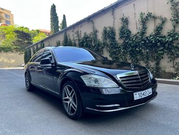 Mercedes-Benz: Mercedes-Benz