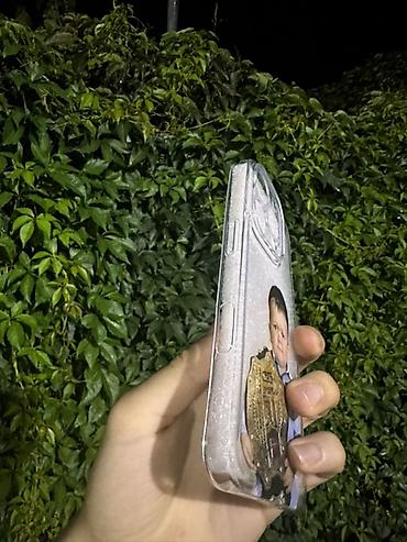 Kabrolar: Şəffaf telefon qabı – uşaq şəkilli və çempion kəməri temalı dizayn - — 3