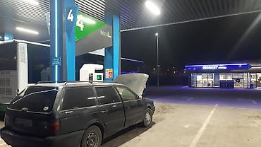 Volkswagen: Volkswagen Passat Variant: 1994 г., 2 л, Механика, Газ, Универсал — 2