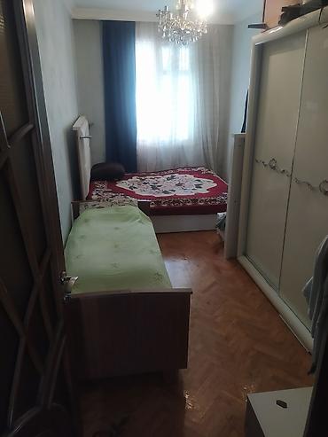6 mikrorayon: Salam Oglan otaq yoldasi axtarriq ev ecemide yerlesir evin her bir — 10