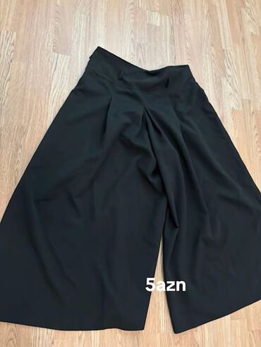 Pencəklər: Qadın geyimləri – müxtəlif modellər - Qara qısa bleizer: klassik — 19