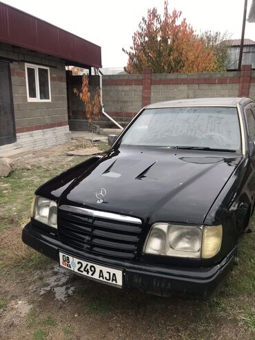 Капоты: Капот Mercedes-Benz 1994 г.