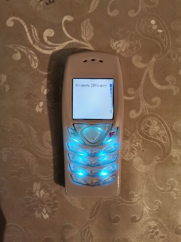 islemis telfon: Nokia 1, rəng - Ağ, Düyməli
