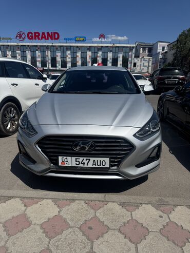 Легковой транспорт: Сдаю в аренду: Легковое авто