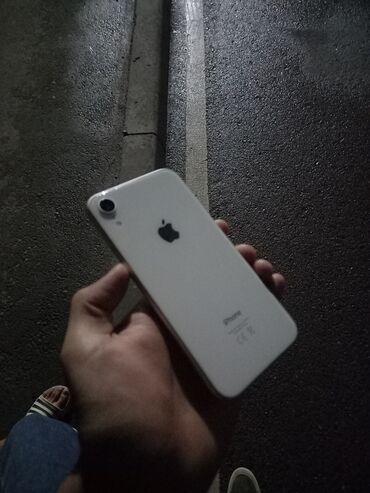 муляж для айфона: IPhone Xr, Колдонулган, 128 ГБ, Ак, Коргоочу айнек, Каптама, 79 %
