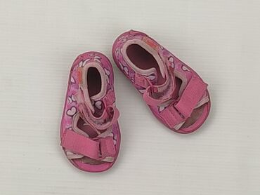 sandały dziecięce zakryte palce: Sandałki 18, stan - Dobry