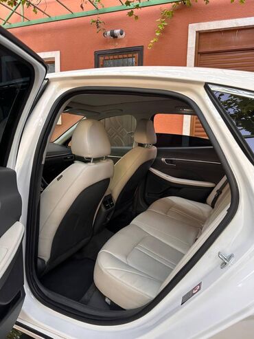 Mərmər effektli PVC panellər: Hyundai Sonata: 1.6 l | 2022 il Sedan