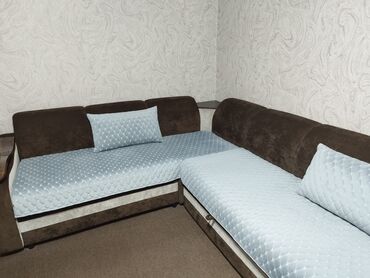 дарам диван: Угловой диван, цвет - Коричневый, Б/у