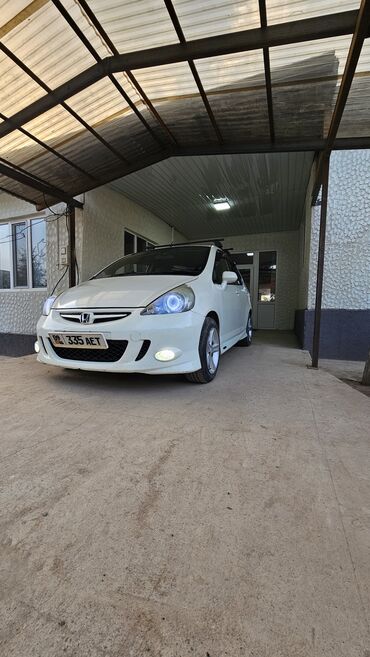 какая машина подойдет для яндекс такси бишкек: Honda Fit: 2003 г., 1.3 л, Вариатор, Бензин, Хэтчбэк
