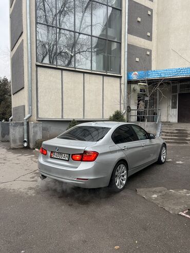 BMW: BMW 3 series: 2015 г., 1.6 л, Автомат, Бензин, Седан at lalafo.kg — 4 BMW: BMW 3 series: 2015 г., 1.6 л, Автомат, Бензин, Седан — 4