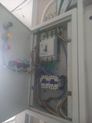 Электрики, электромонтажники: Электрик. Больше 6 лет опыта — 14