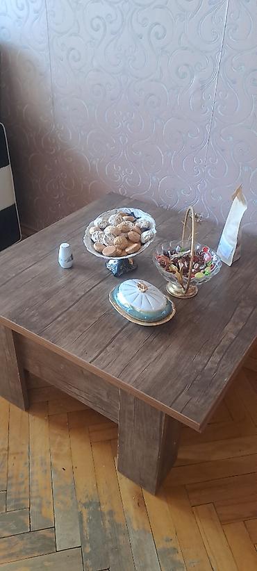 Qonaq masası, İşlənmiş, Qatlanan, Kvadrat masa lalafo.az -da Qonaq masası, İşlənmiş, Qatlanan, Kvadrat masa