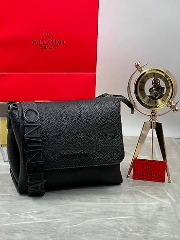 Torbe: Tasne 
4700 din
iknt — 15