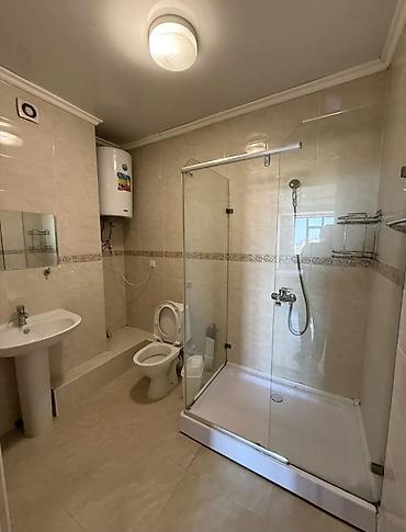 Долгосрочная аренда квартир: 3 комнаты, Собственник — 6