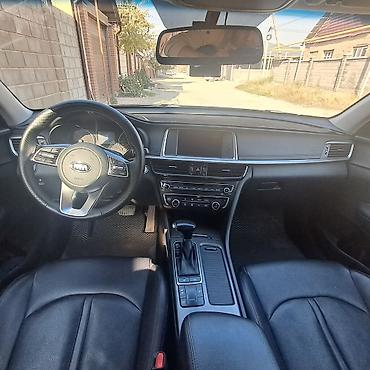 roewe ei5 2021: Kia K5: 2019 г., Седан — 5
