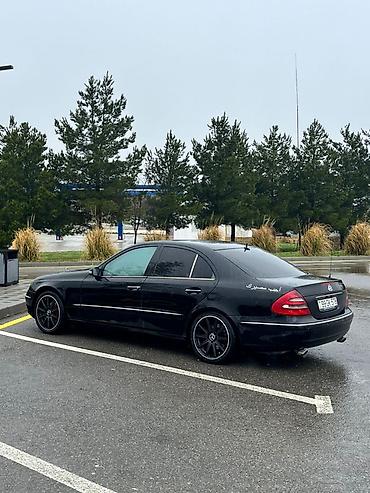Mercedes-Benz: Mercedes-Benz E-Class: 2.7 l | 2003 il Sedan — 3