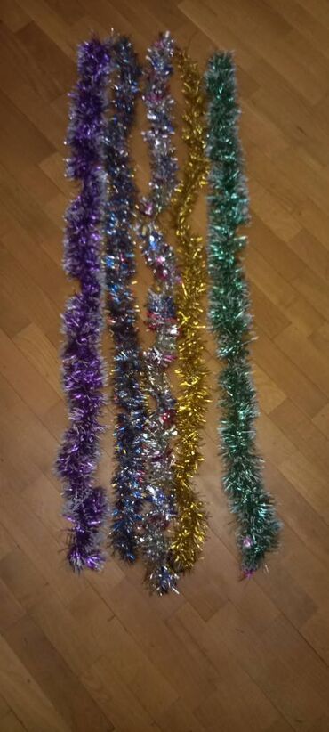 Yeni il oyuncaqları və bəzəkləri: Şam ağacının aksesuarları əla vəziyyətdədir təzədi şəkildə olanlardı — 9