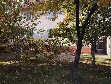 Продажа коттеджей и домов: Продается или сдается на длительный срок благоустроенный 2-х этажный — 3