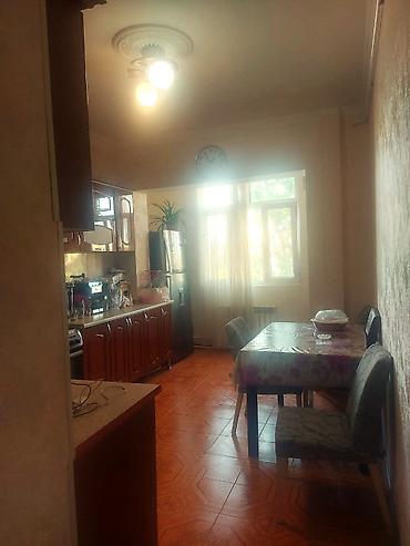 evler bine: Bakı, 2 otaqlı, Köhnə tikili, m. Xalqlar Dostluğu, 63 kv. m — 4