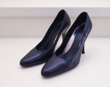 ботасы женские 36 размер: Туфли 36.5, цвет - Черный