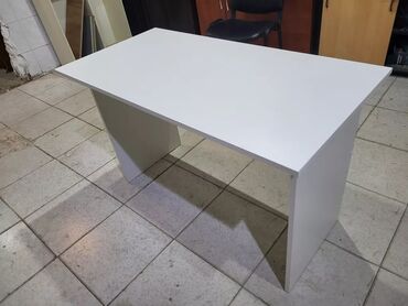 Ofis masaları: Ofis masalari yenidir.yazi masalari uzunluq 120 sm eni 60 sm hundurluk — 3