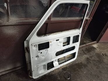 Auto delovi: Dodatni opis Vrata desna Lada 21213,21214 Niva br.4. U beloj boji — 8