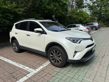 Toyota: Toyota RAV4: 2018 г., 2.5 л, Автомат, Бензин, Кроссовер