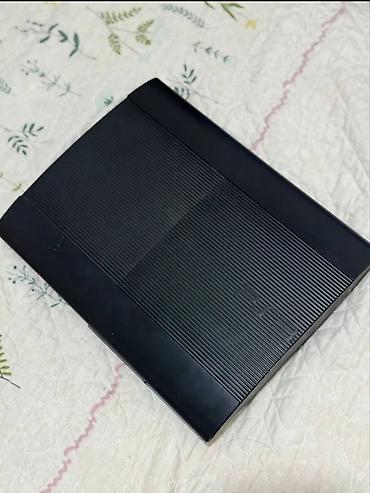 плейстейшн 2: Игровая приставка Sony PlayStation 3 в комплекте с двумя беспроводными — 3