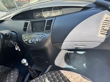 донголог: Nissan Primera: 2004 г., 1.8 л, Механика, Бензин, Хэтчбэк — 2