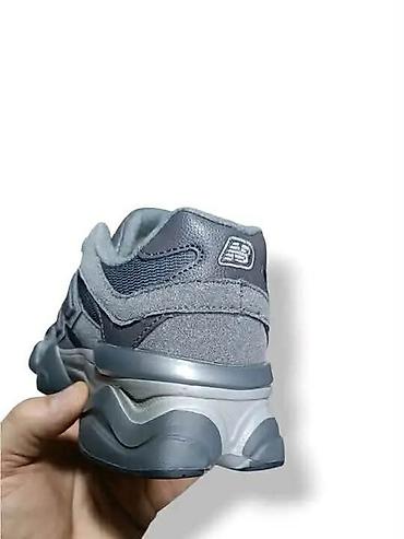sandale deezee: New Balance patike – model sa masivnim đonom i „N” logotipom sa — 7